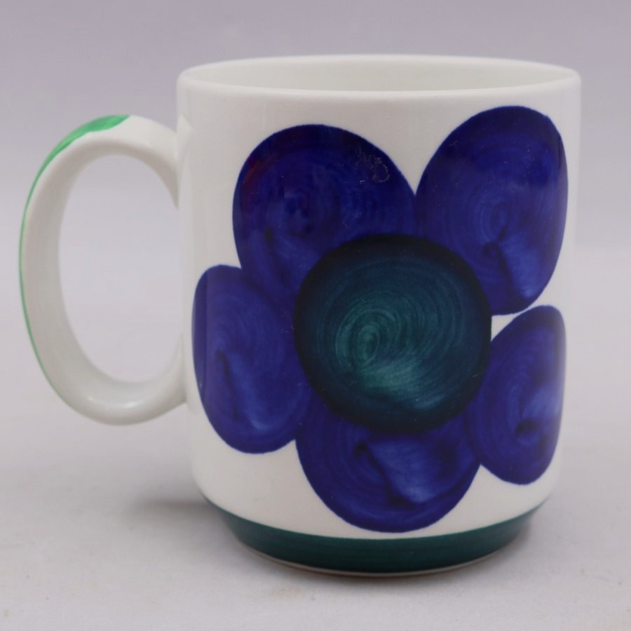 Rörtrand Marianne Westman Sippa mugg med blå blomma